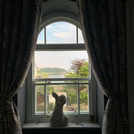 拉恩Dylan Thomas Sea View住宿加早餐旅馆 外观 照片